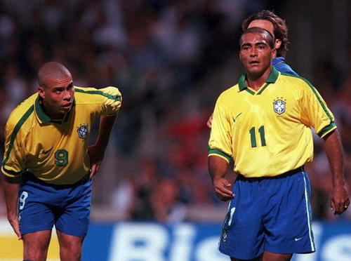 出了拜仁全 出了拜仁全