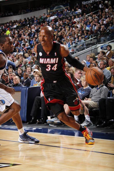 他在俱乐部 他在俱乐部